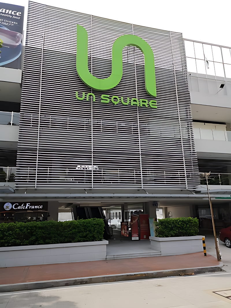 UN SQUARE